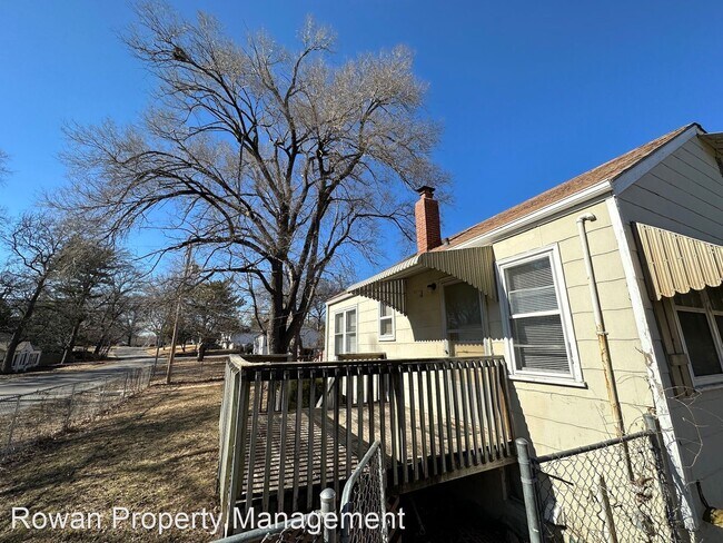 Foto del edificio - 2 br, 1 bath House - 8514 Summit St