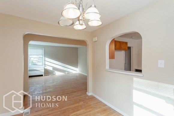 Building Photo - 1643 Van Hoesen Rd