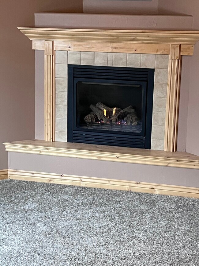 Gas Fireplace on main level. - 524 E Broadway St