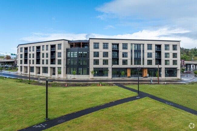 Alternate - Heartwood Apartments