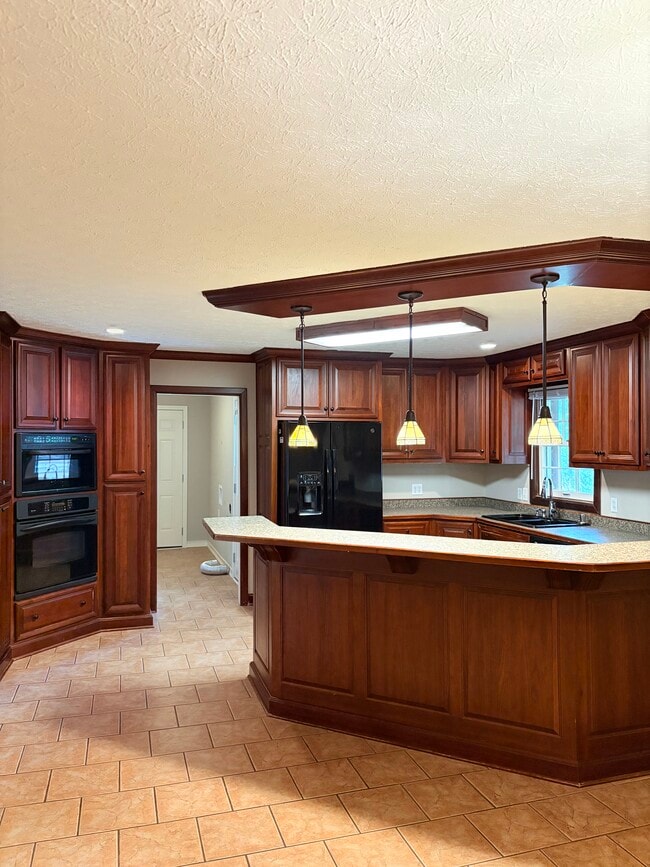 Building Photo - 2729 Utah Dr