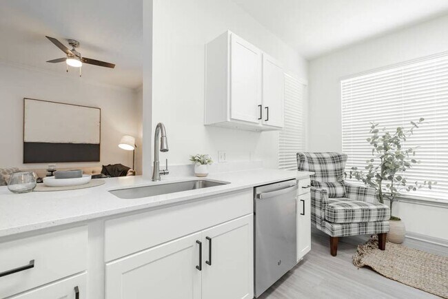 Building Photo - 821 South Polk Street Apt #F1R1, DeSoto, T...