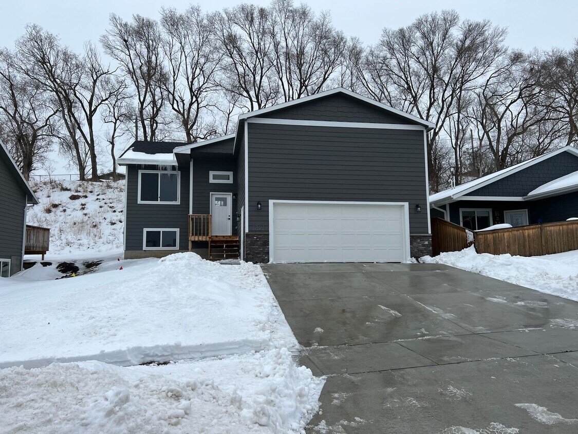 Primary Photo - Brand New Home for Rent