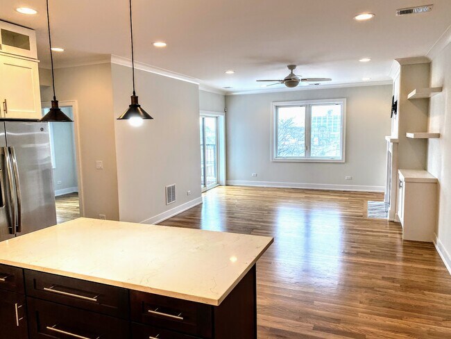 Foto del edificio - 3203 N Ridgeway Ave