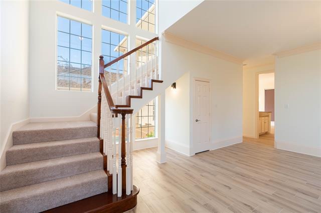 Foto del edificio - 4465 Longfellow Dr