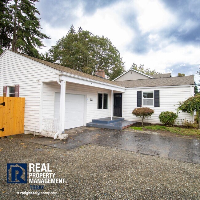 Foto del edificio - Charming 3 Bedroom Move In Ready!