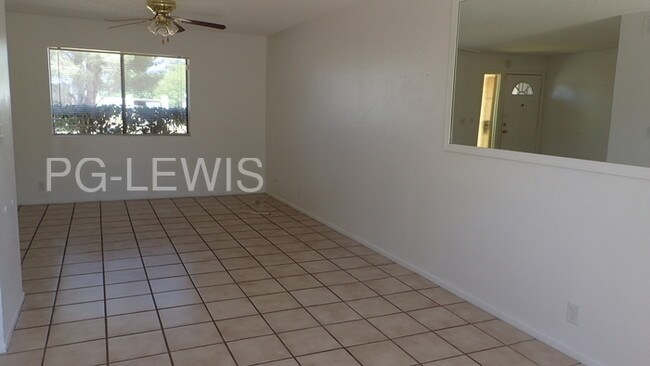 Building Photo - 610 S Canyon Dr