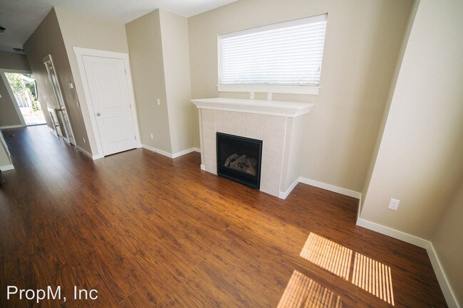 Building Photo - 10460 SW Wilsonville Rd