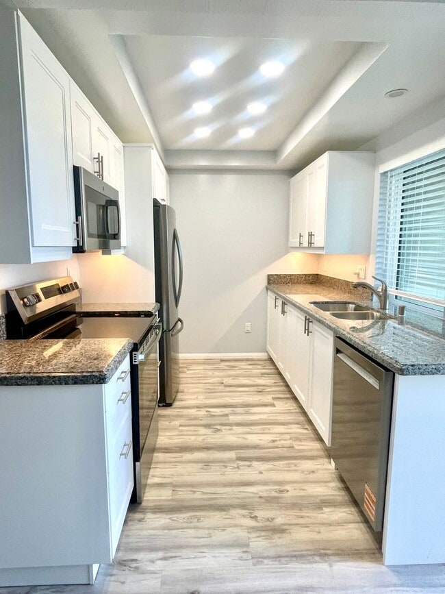 Foto del edificio - Del Mar Heights 1 br condo