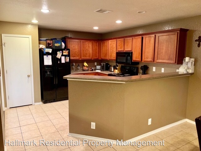 Foto del edificio - 3 br, 2.5 bath House - 5002 Royal Stable