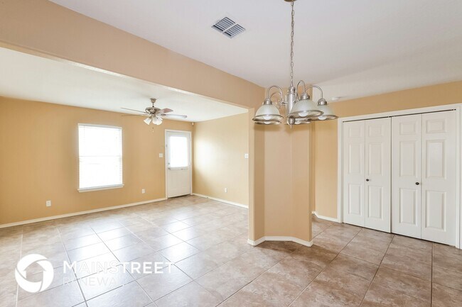 Foto del edificio - 5503 Hidden Canyon