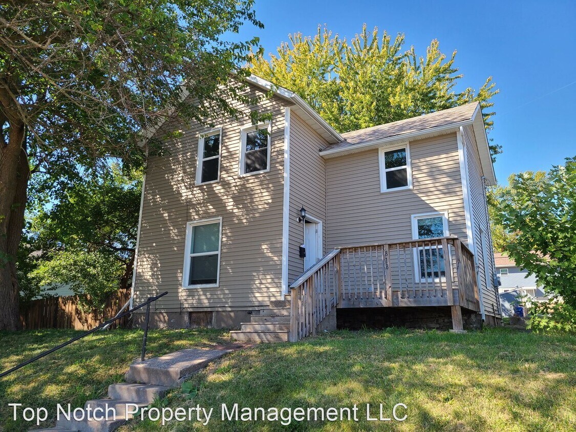 Primary Photo - 4 br, 2 bath House - 818 Charlotte St