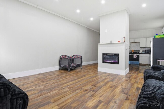 Foto del edificio - 540 Grand Ave