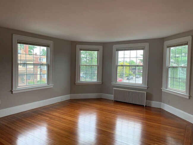 Foto del edificio - 30 Elmgrove Ave