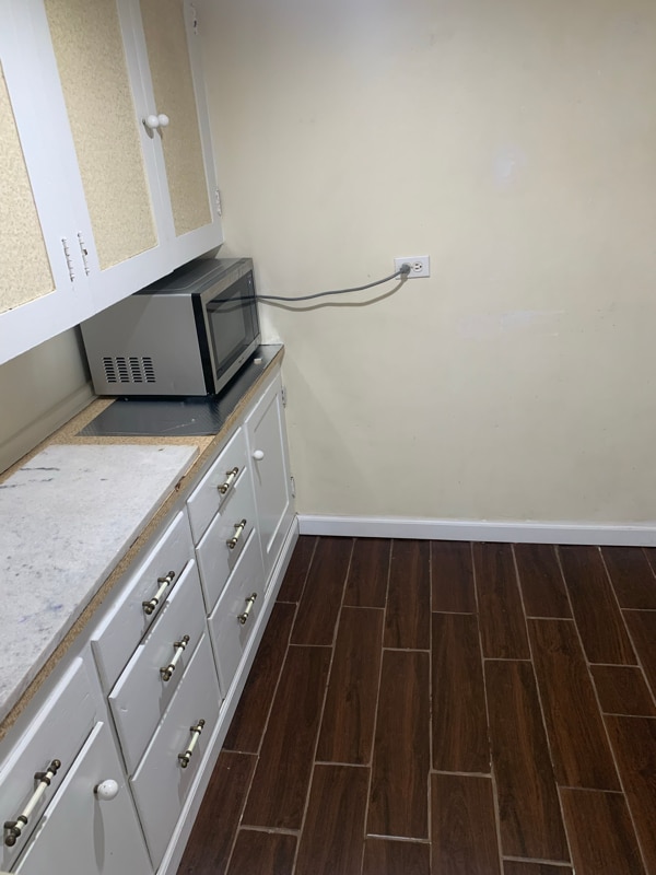 Building Photo - 3054 Snyder Ave