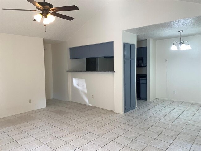 Building Photo - 10436 Doc Holliday Trail