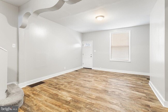 Foto del edificio - 544 N Allison St