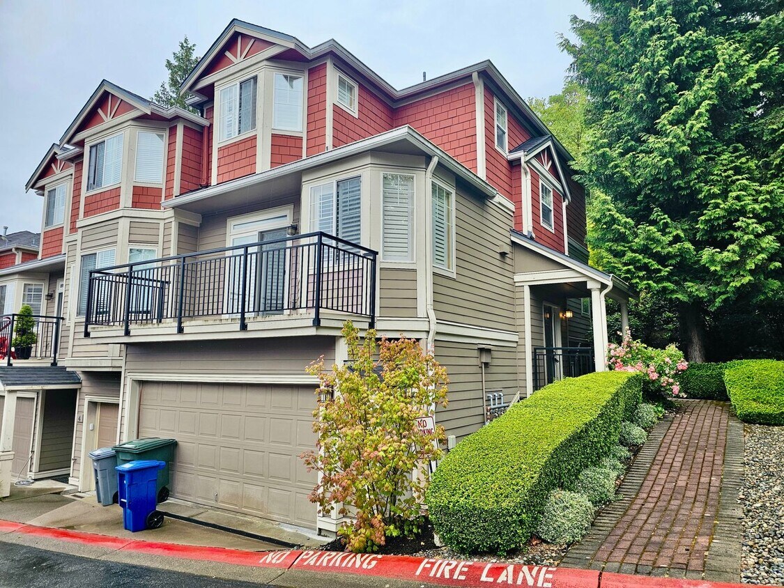 Primary Photo - Great Home For Rent
