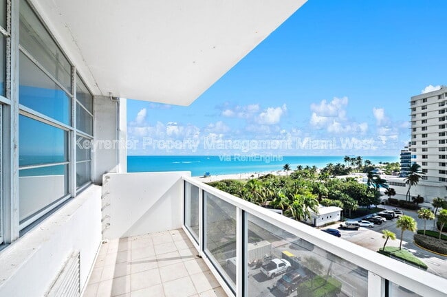 Photo - 5313 Collins Ave Apartment