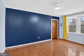 Building Photo - 1364 Constitution Ave NE