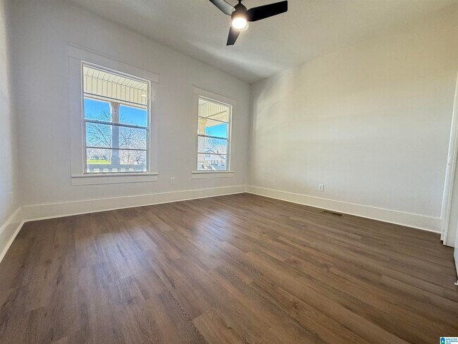 Foto del edificio - 219 47th Pl N