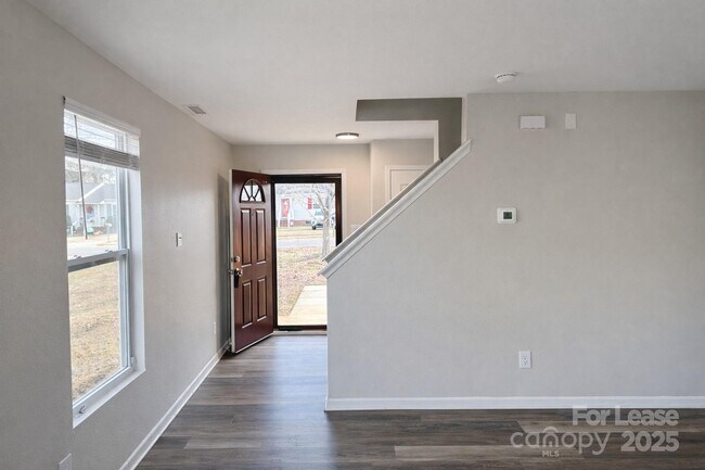 Foto del edificio - 5235 Swearngan Rd