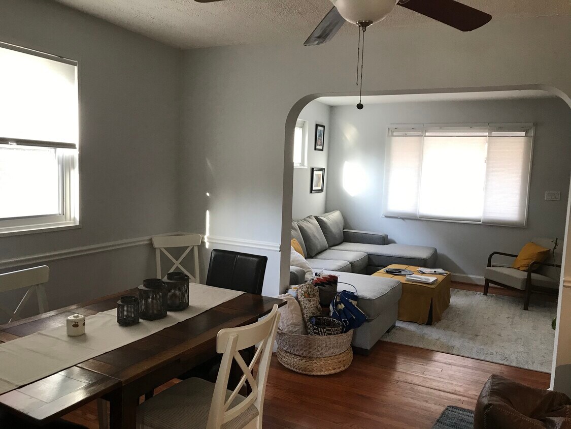 Foto principal - 147 48th Pl NE