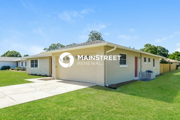 Primary Photo - 3 Bedroom Pet-Friendly Home in WINTER PARK...