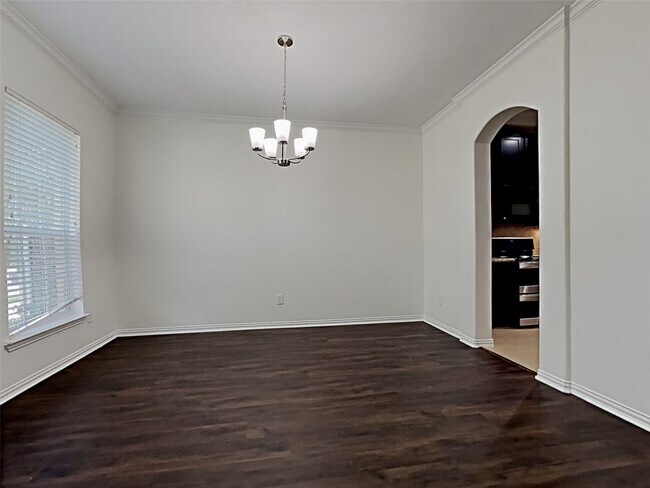 Foto del edificio - 2213 Oak Cir Dr N