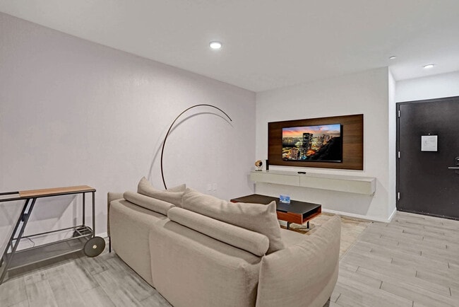 Foto del edificio - 398 NE 5th St