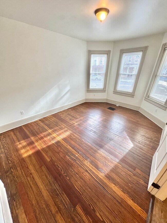 Foto del edificio - 1319 Northampton St