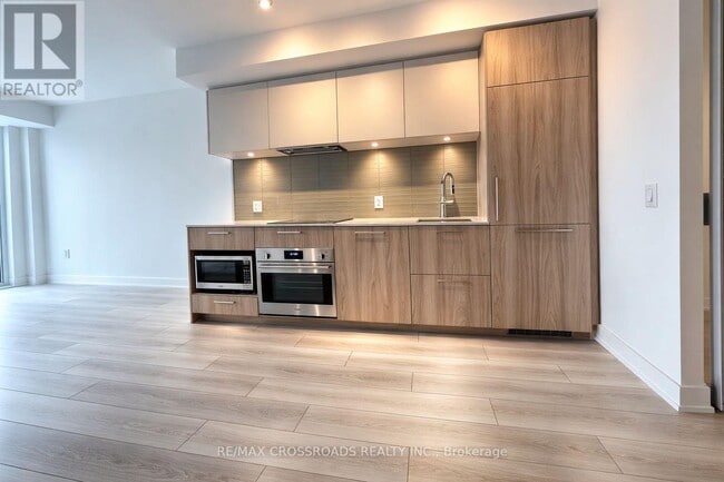 Building Photo - 36 Olive Ave