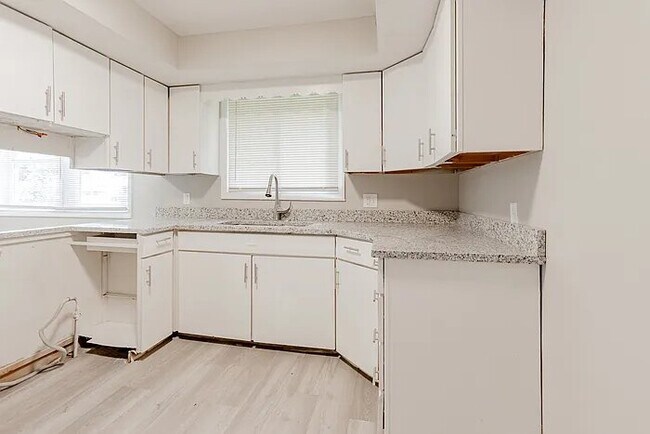 Foto del edificio - 2039 E 47th St