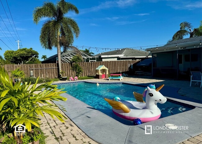 Foto del edificio - 1381 Wyndcliff Dr