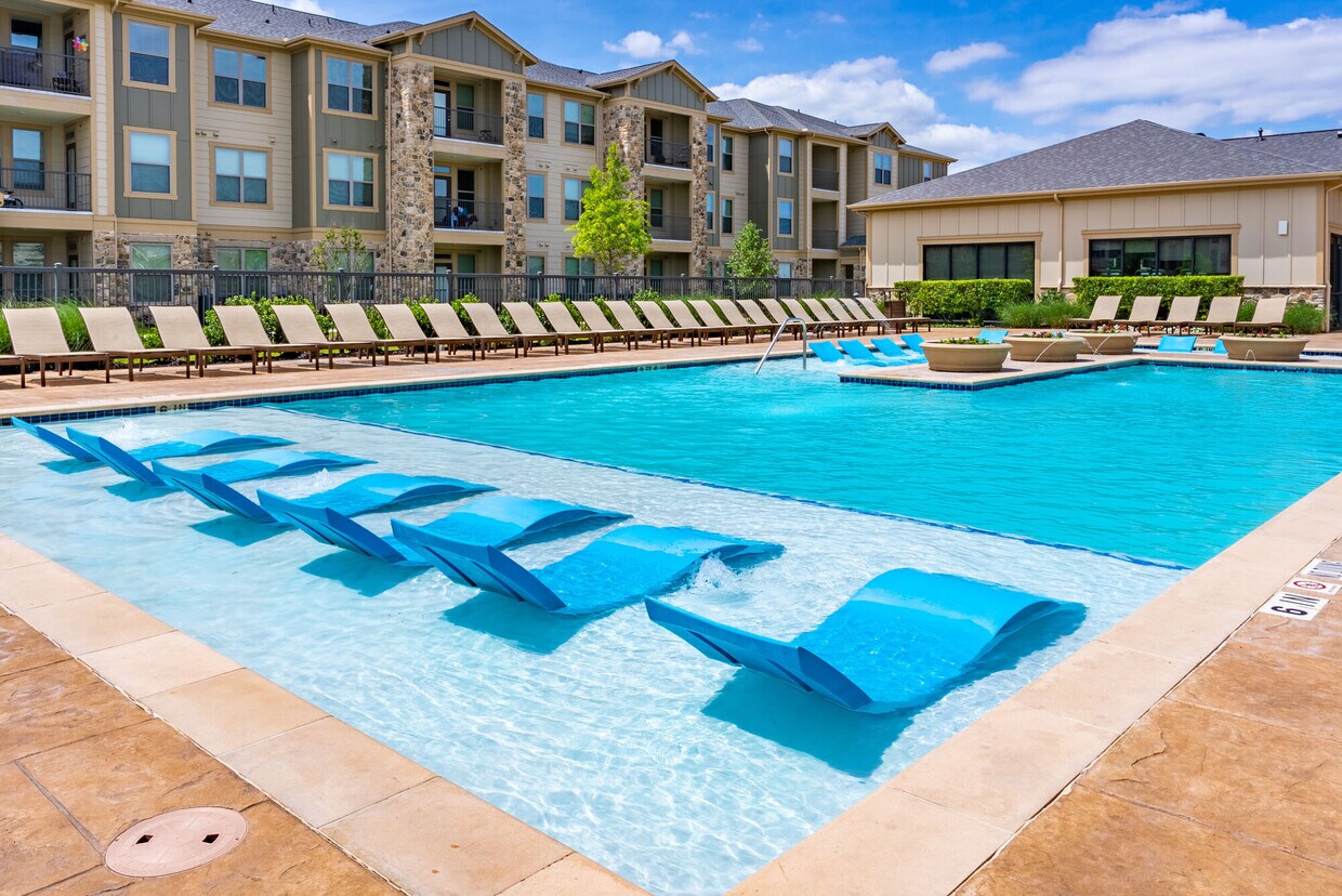 Crawford at Grand Morton 23223 First Park Dr Katy, TX Apartments