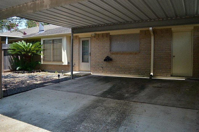 Building Photo - 4010 Laura Leigh Dr