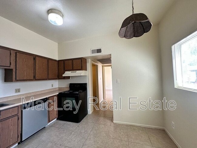 Foto del edificio - 2801 E Monte Cristo Ave