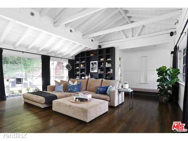 Building Photo - 2505 Benedict Canyon Dr