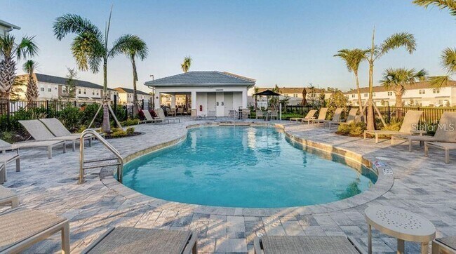 Foto del edificio - 8584 Daybreak St