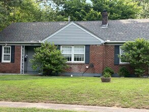 Building Photo - 5082 Parkside Ave