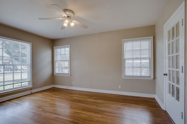 Foto del edificio - PRE LEASING for fall 2026! 3/2 in Tech Terrace!