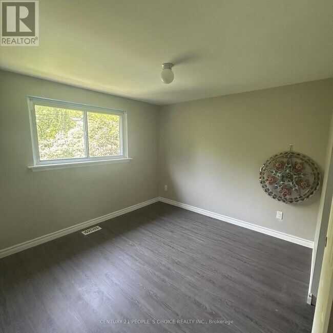 Photo du bâtiment - 199 Avondale Blvd