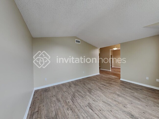 Building Photo - 12540 Pica St