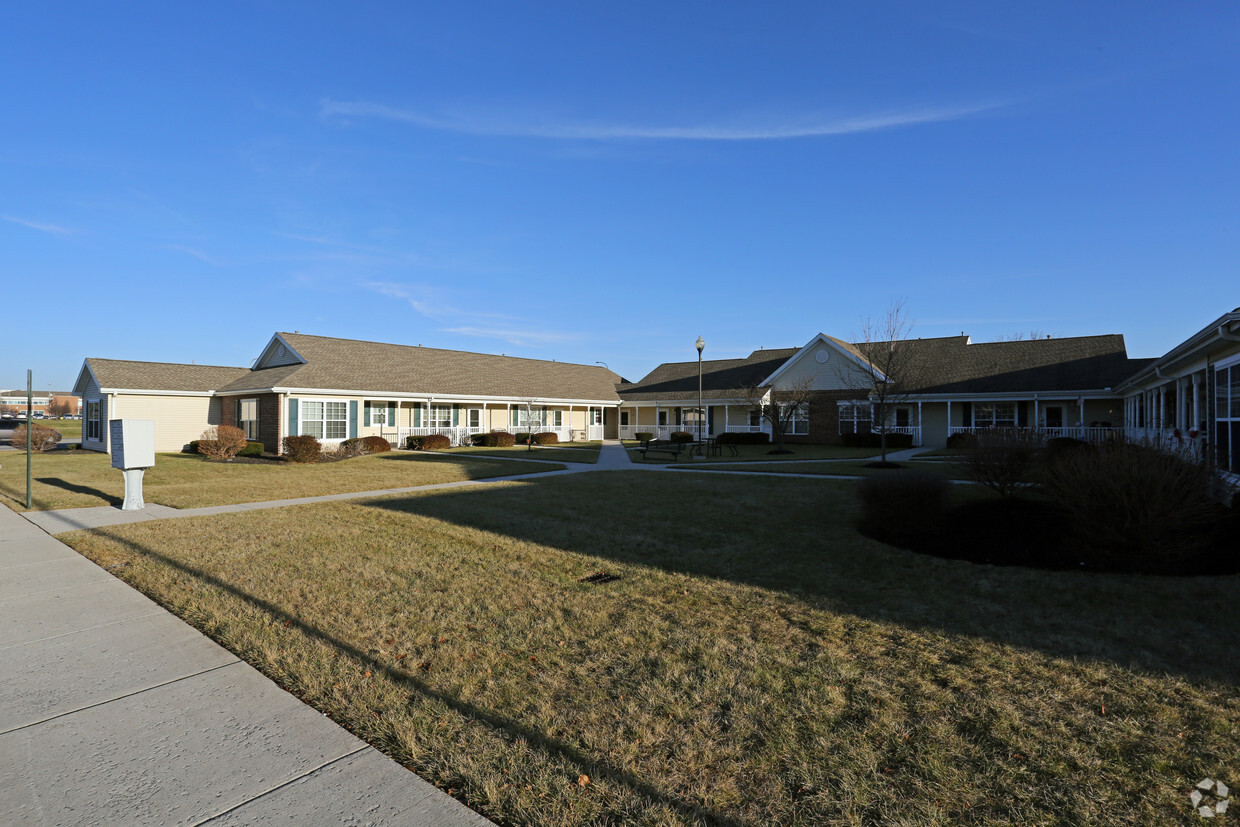 Primary Photo - Cottage Green