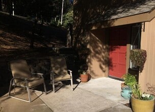 Building Photo - 123 Spyglass Hill Rd