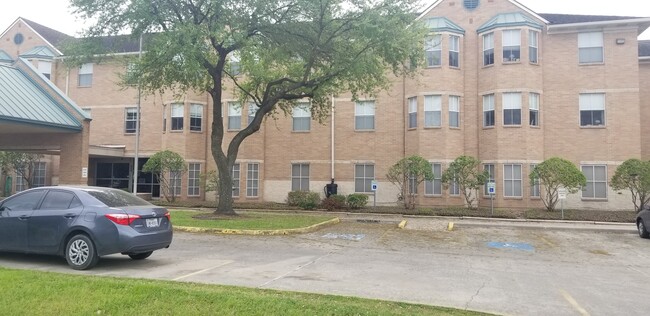 Building Photo - Bell Crest Apartments