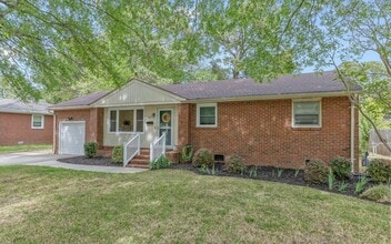 Building Photo - 4812 Bromfield Ave
