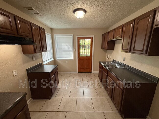 Foto del edificio - 2315 Twain Ave