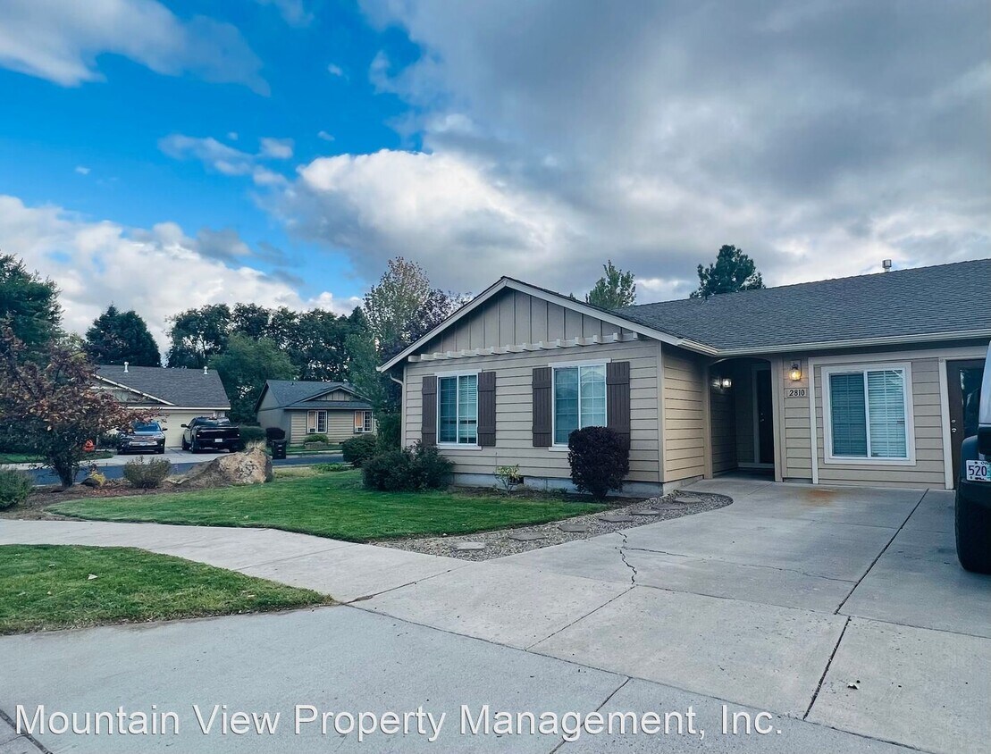 Primary Photo - 3 br, 2 bath House - 2810 SW Cascade Ave.