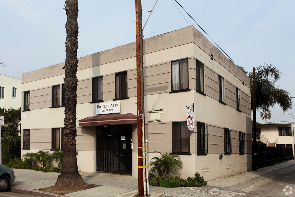 Douglas Apartaments - Douglas Apartments